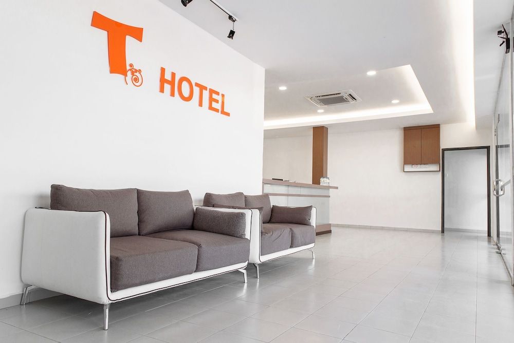 T Hotel Anggerik 3