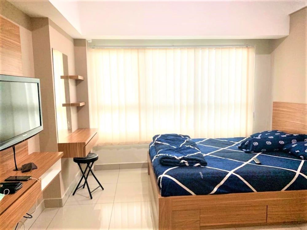 Springlake Apartment Summarecon by Veeroom 1