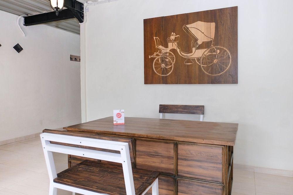 Super OYO Collection O 2383 Andongkoe 64 Salatiga 2