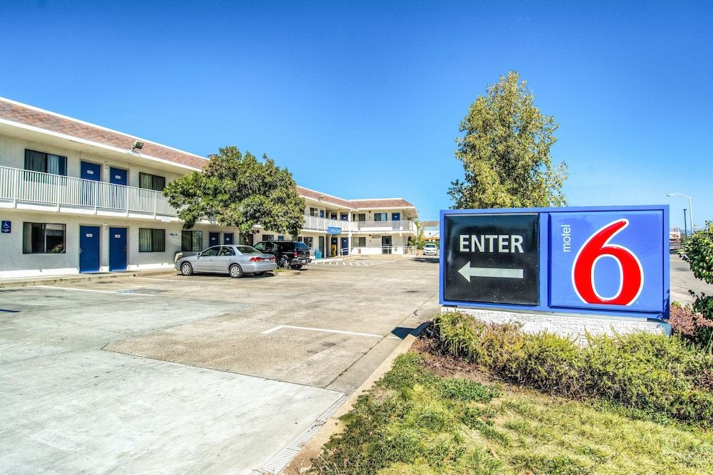 Motel 6 Redding, CA - North 2 estrelas em Redding