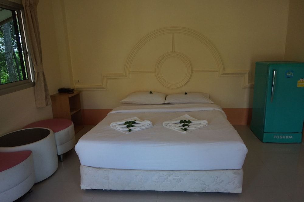 Ratchapreuk Resort 3