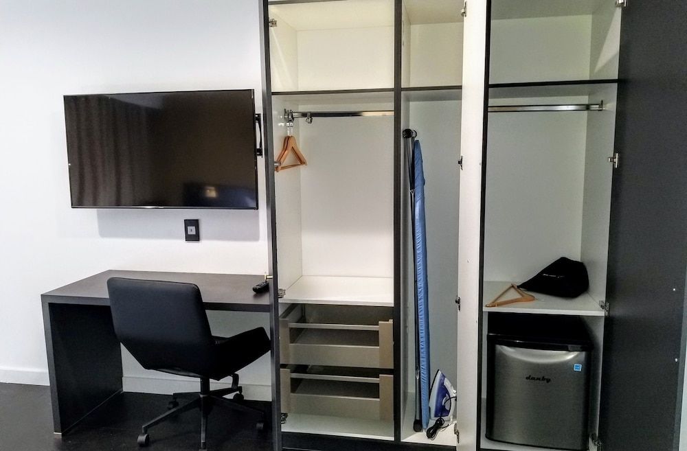 Glen Capri Inn & Suites - Burbank Universal 2