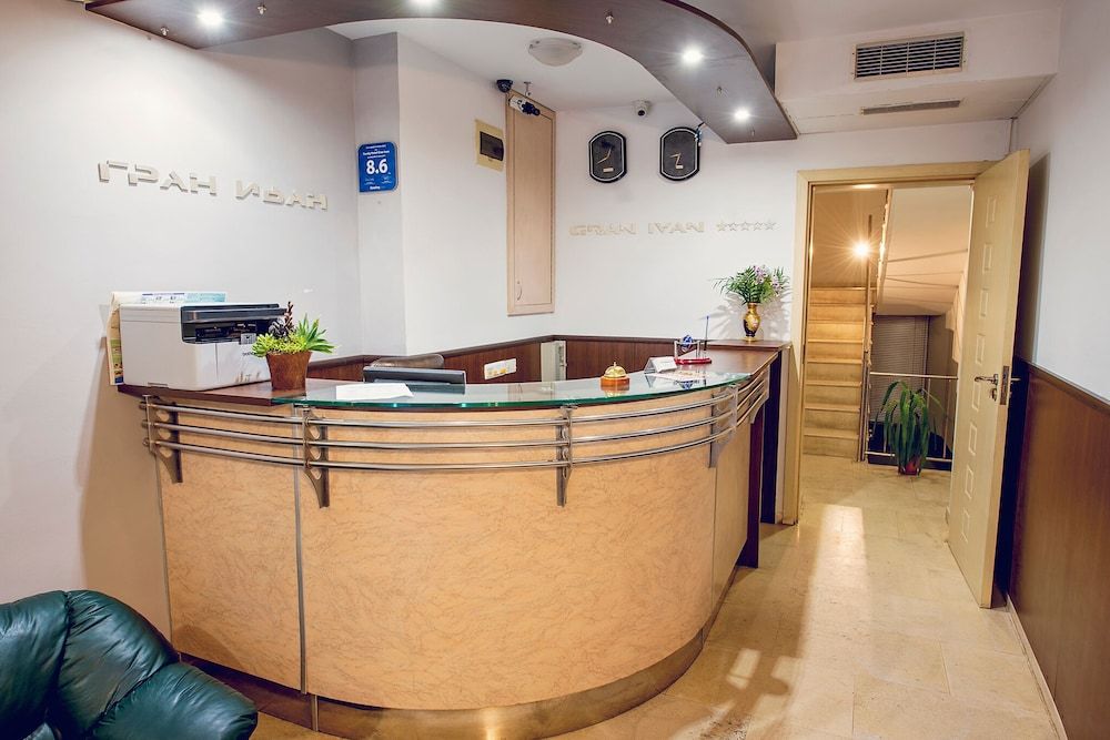 Family Hotel Gran Ivan 3