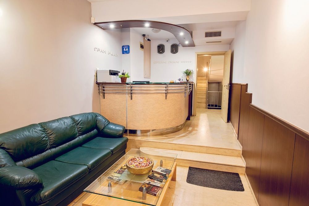 Family Hotel Gran Ivan 2