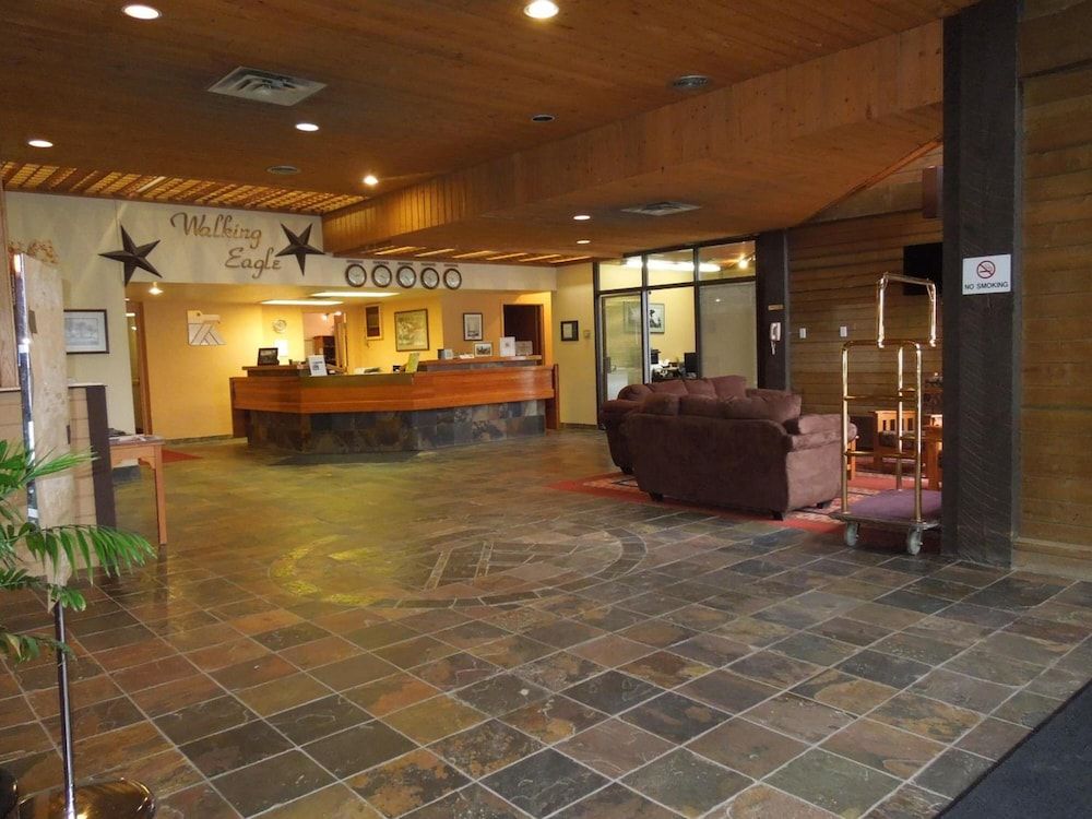Walking Eagle Inn & Lodge 2