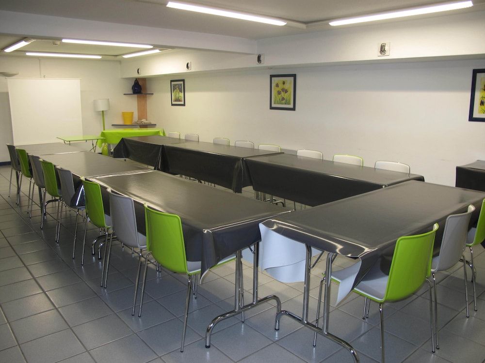 Hotel Auréna 2 estrelas em Aurillac