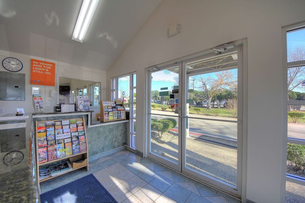 Motel 6 Kerrville, TX 2 étoiles à Kerrville