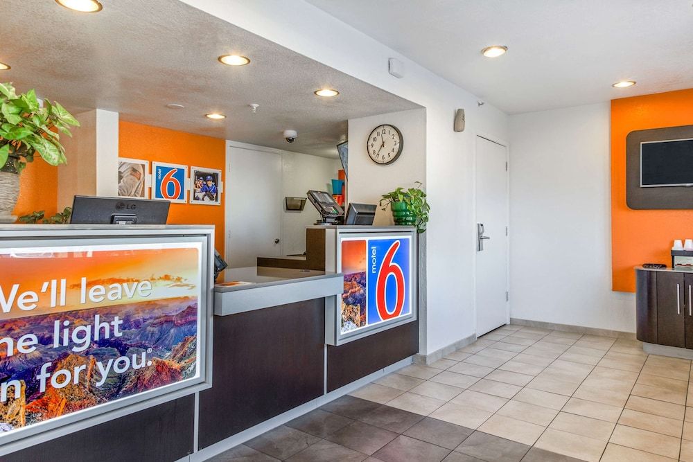 Motel 6 Phoenix, AZ - West 2