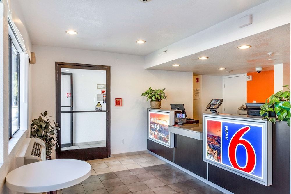 Motel 6 Phoenix, AZ - West 3