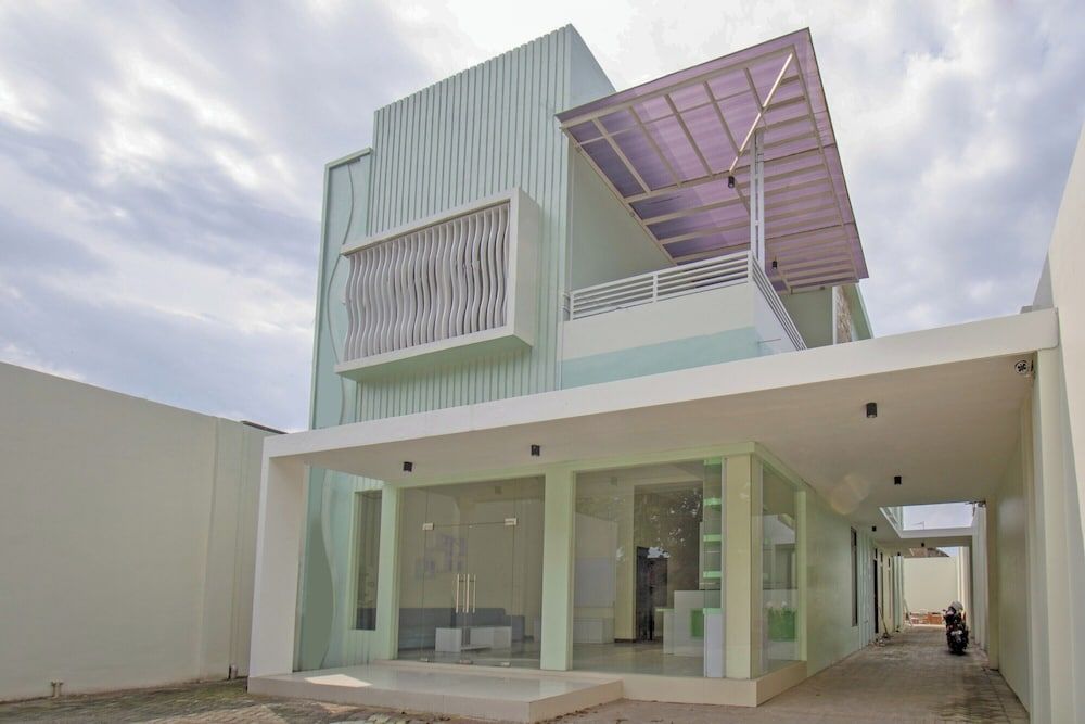 Hotel O Irma's Residence 2 étoiles à Blitar