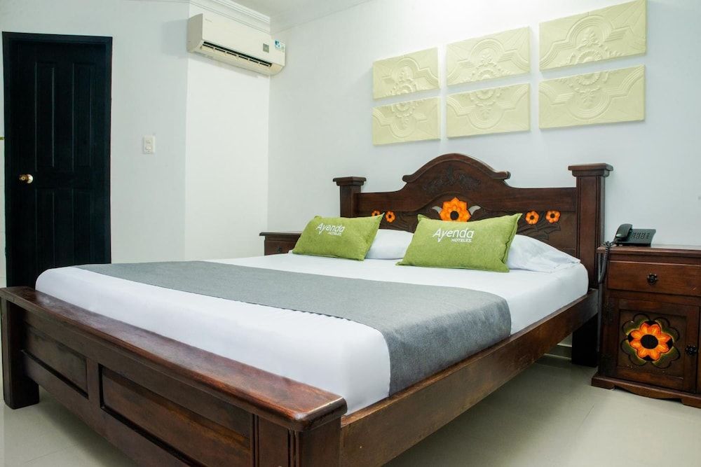 Ayenda 1315 Candiac 1