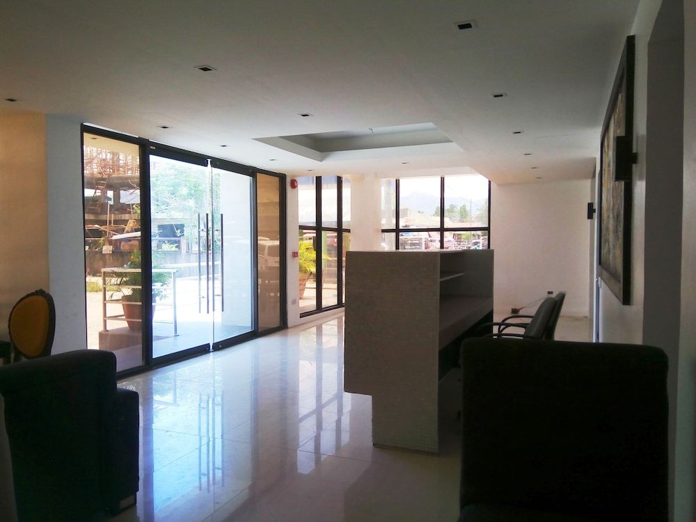 Hotel Rupert A Baler 2