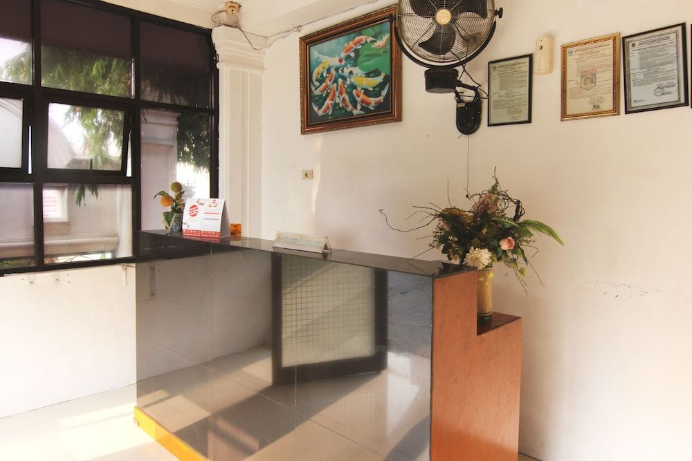OYO 1456 Hotel Garuda 2