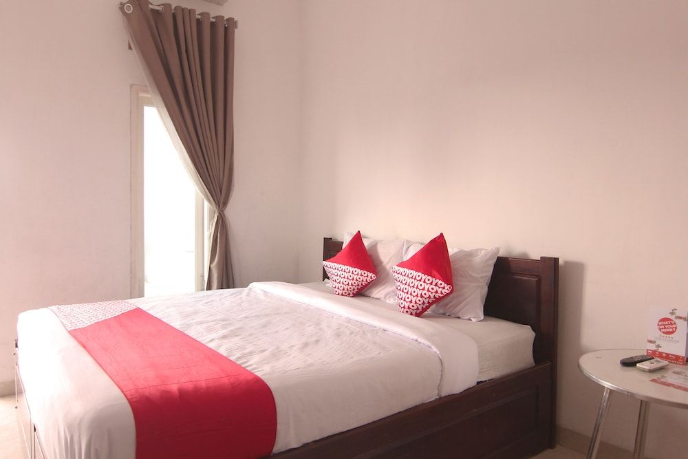 OYO 1456 Hotel Garuda 1