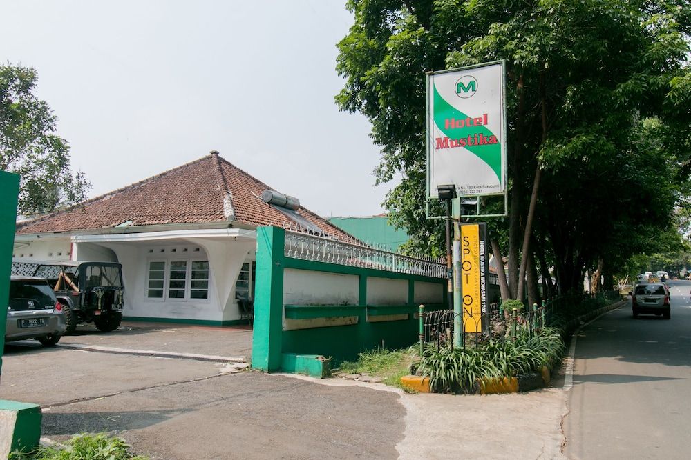 OYO 1707 Hotel Mustika Widyasari 2 estrelas em Sukabumi