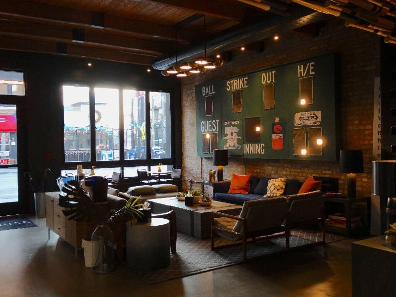 The Chicago Hotel Collection Wrigleyville 3