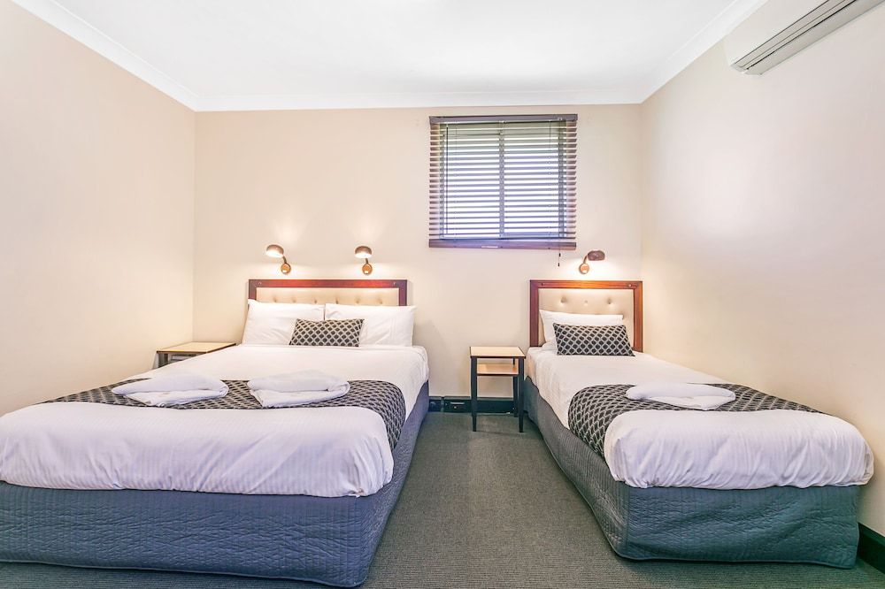 Econo Lodge Savannah Park Tamworth 3
