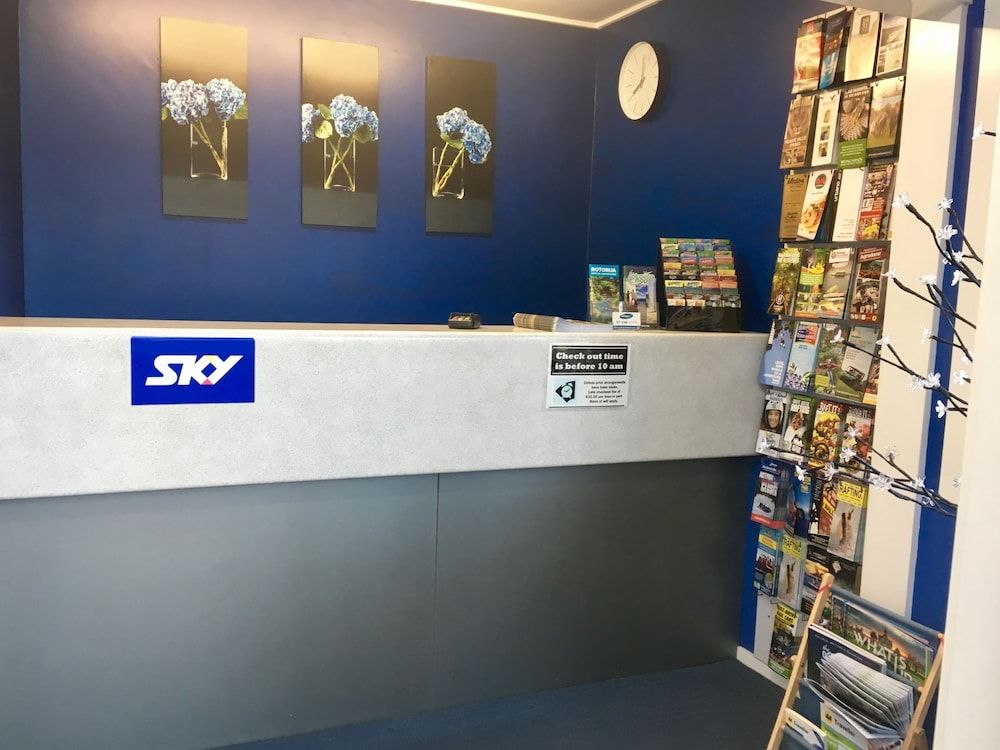 PURE Motel & Guest House 2