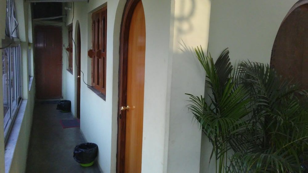 Royal Guest House -1 estrellas en Calcuta