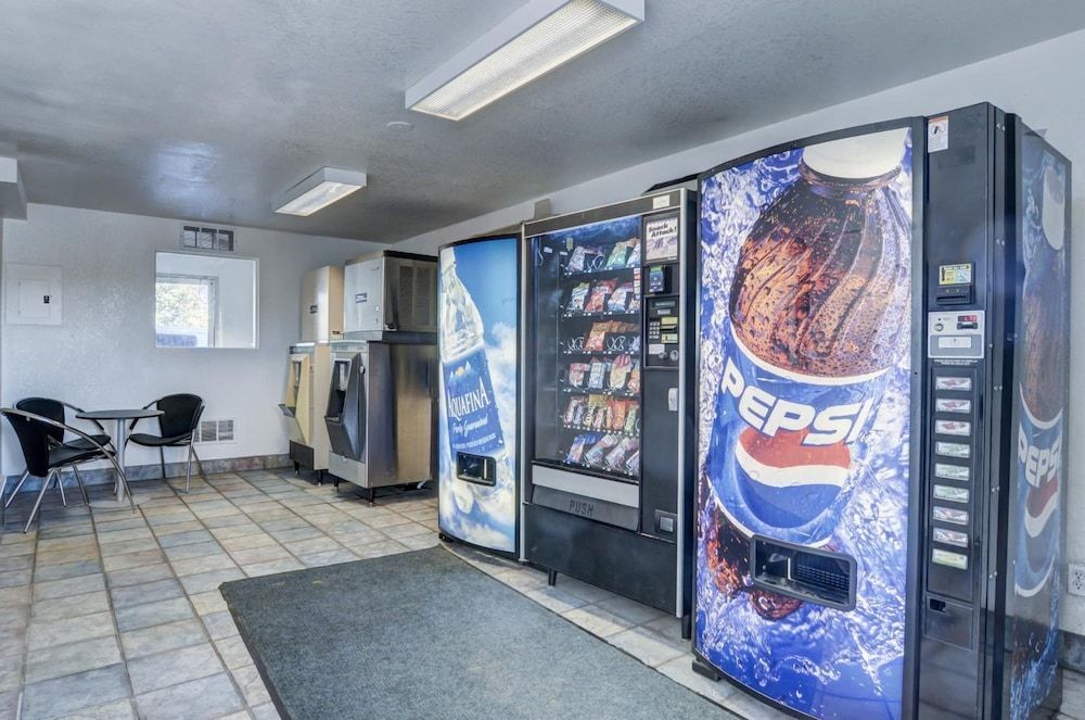 Motel 6 Fort Collins, CO 3