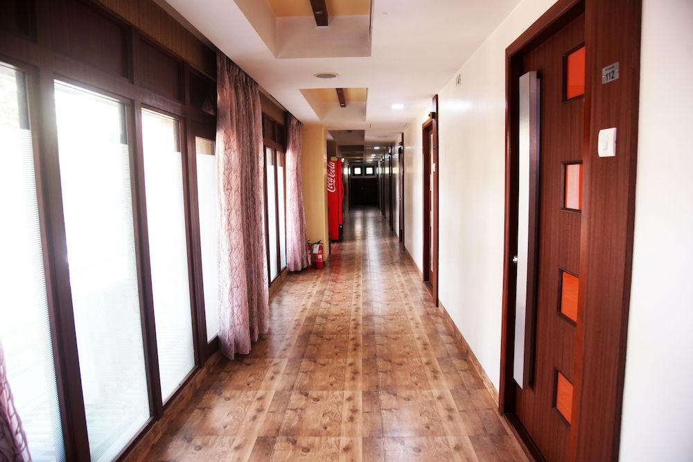 Hotel Indiana Inn 1 estrelas em Nova Bombaim