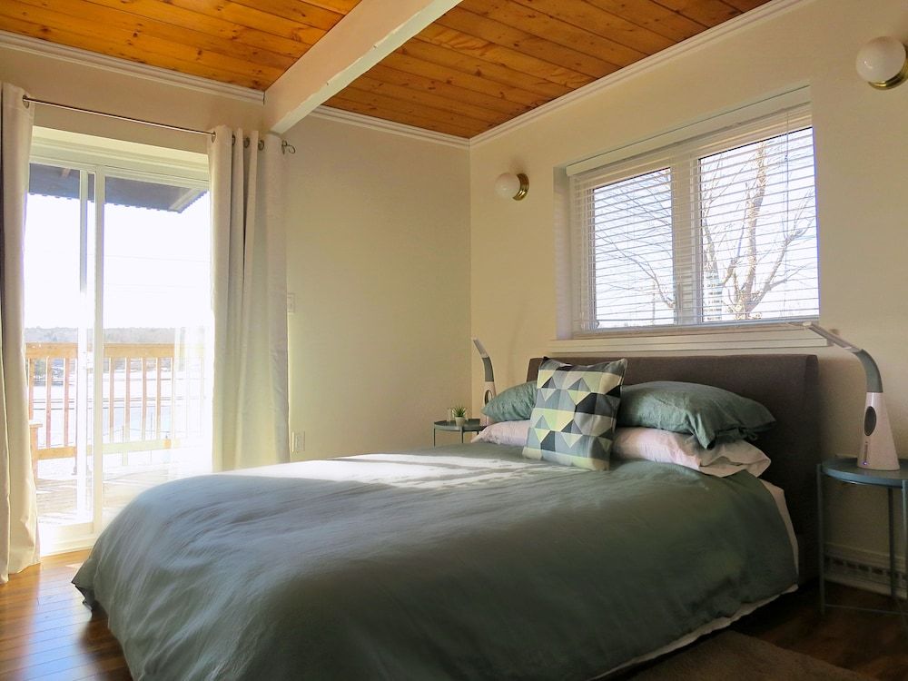 The Fourth Lock Bed & Breakfast 2