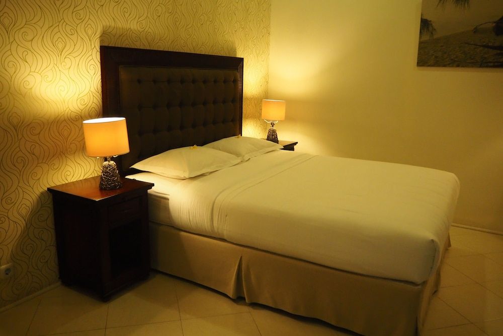 The Gecho Inn Town 2