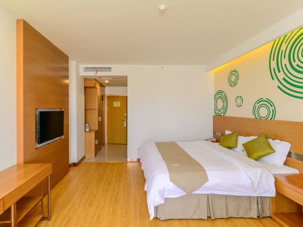 GreenTree Inn Wuhu Fangte Four Phase Wanchun Fortune Plaza Hotel 3