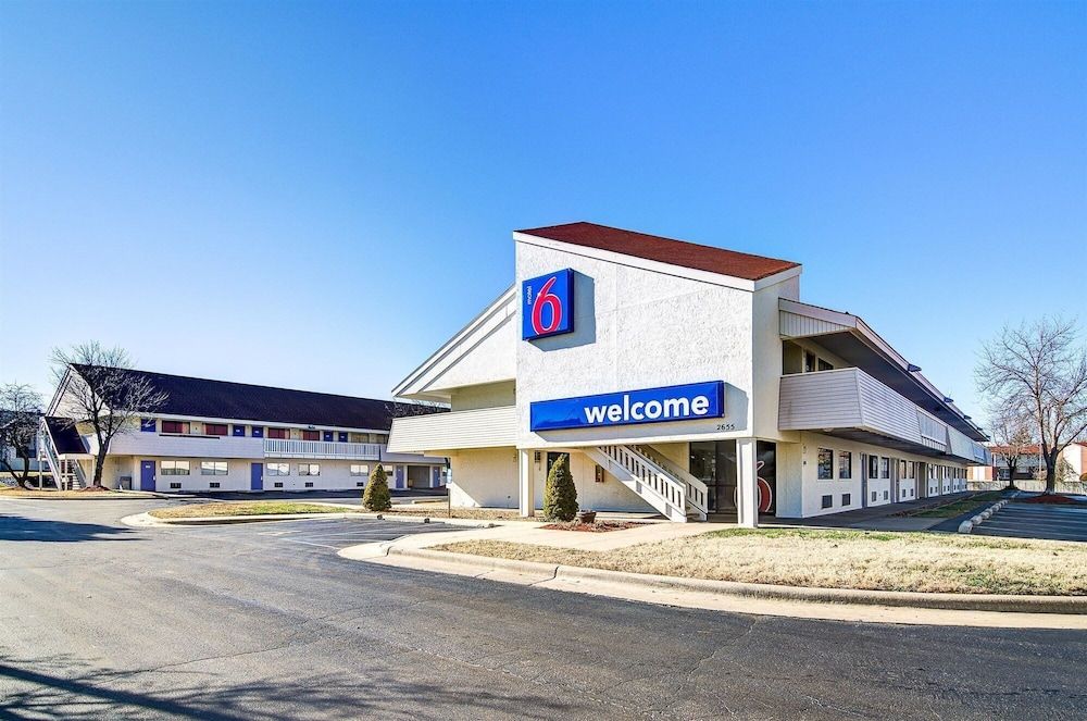 Motel 6 Springfield, MO - North 2 estrelas em Springfield