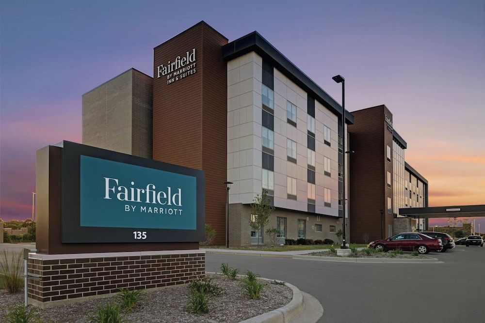 Fairfield Inn & Suites by Marriott Milwaukee Brookfield 3 estrelas em Brookfield