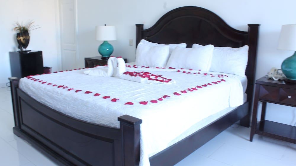 Golden House Hotel & Restaurant 3