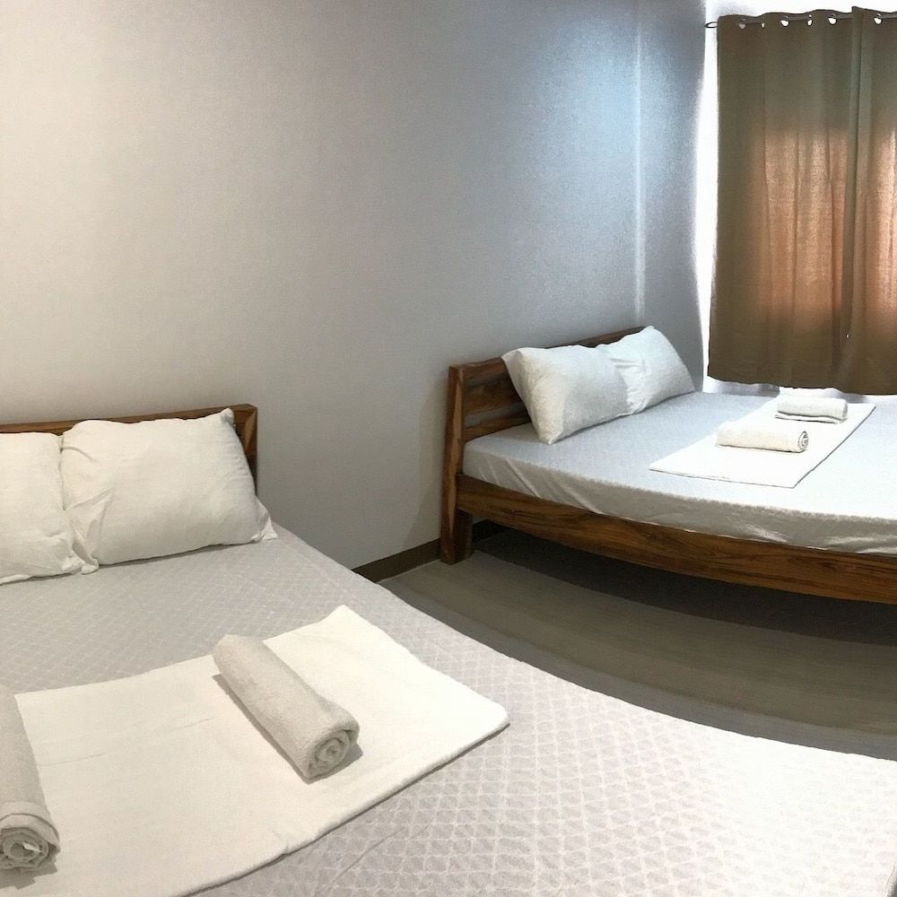 Seabreeze Beach Lodge 2