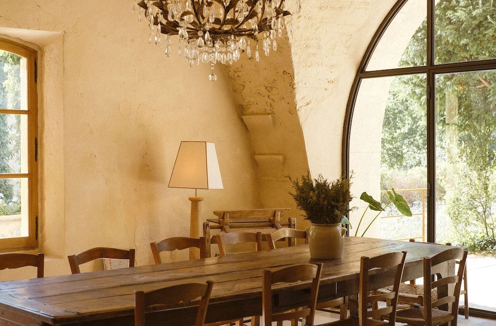 Le Galinier, Lourmarin, an authentic Beaumier Guesthouse 2