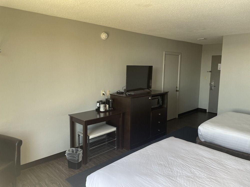 The Resort at Lake of the Ozarks 3