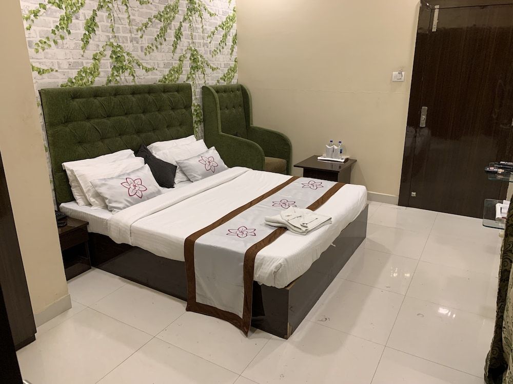 The JK Hotel - Opp Railway Station 2 estrelas em Nagpur