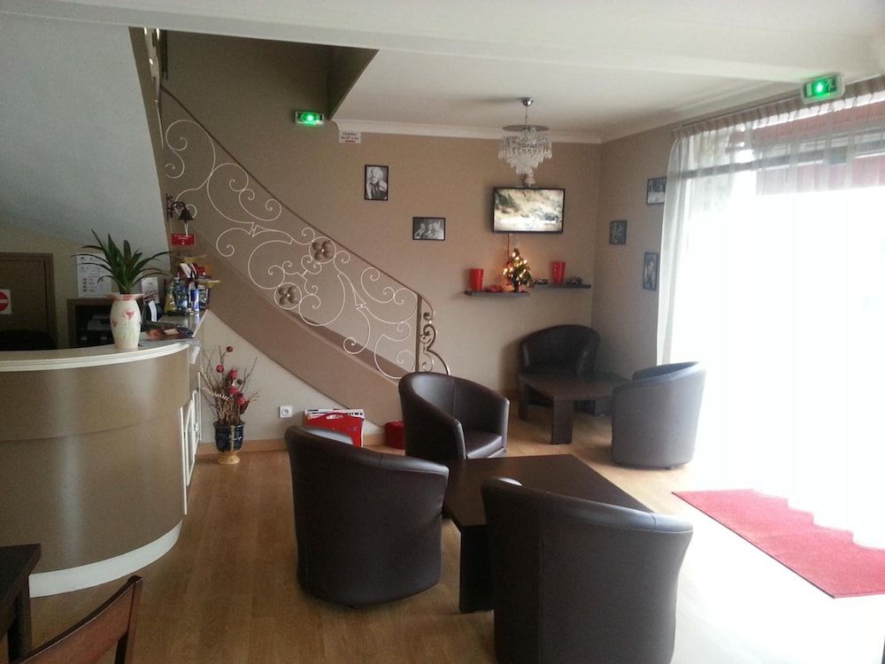 Hôtel Le Chapeau Rouge 2 estrelas em Alençon