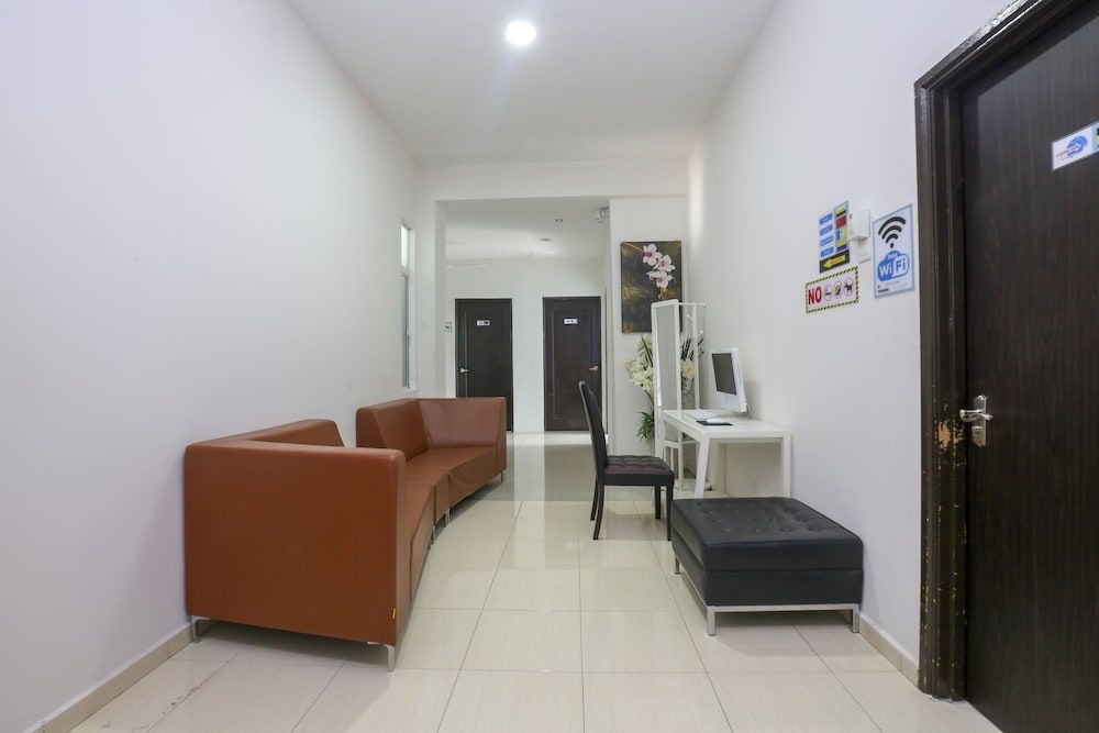 OYO 90132 Come Inn Premium 3