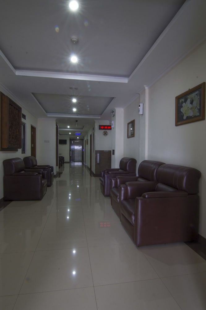 House of Arsonia Orchid 3