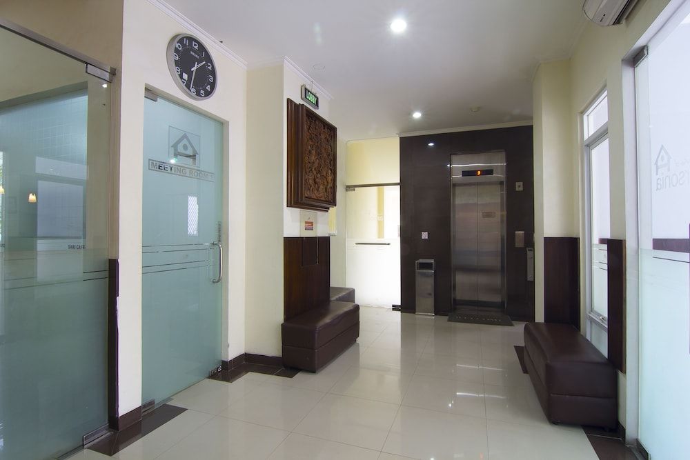 House of Arsonia Orchid 2