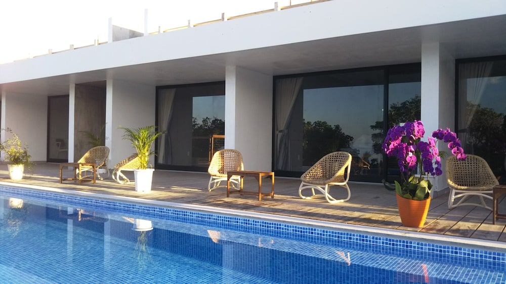 Blue Suites Hanamuro on the beach