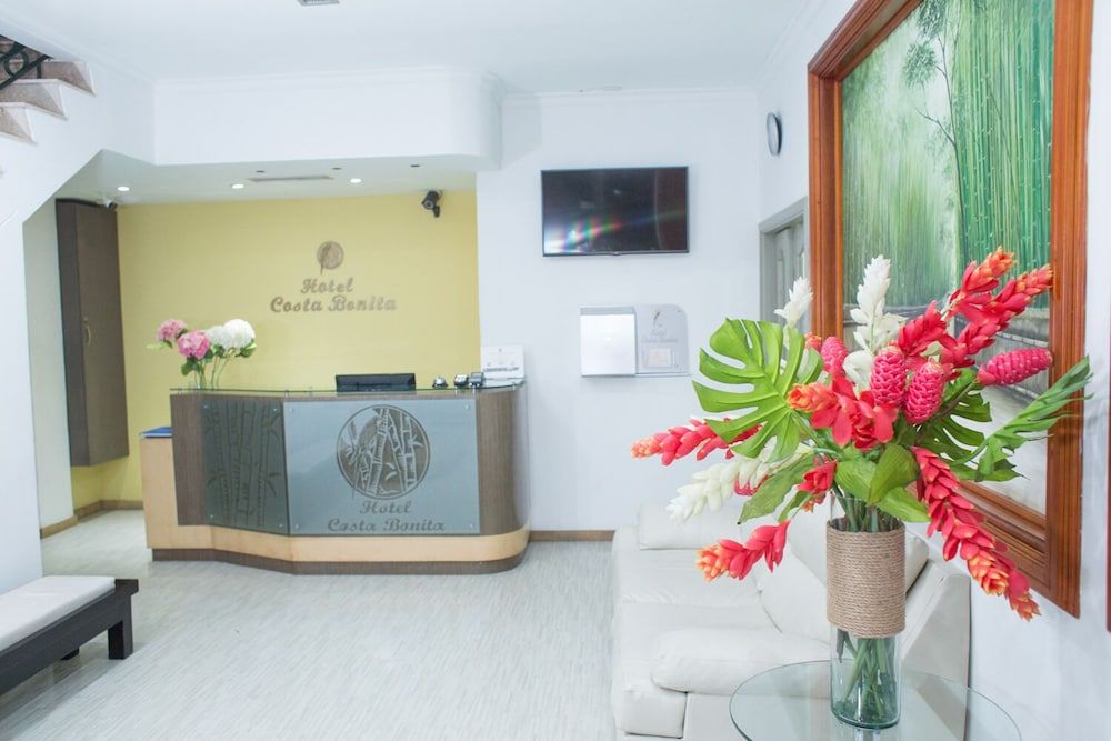 Hotel Costa Bonita 2