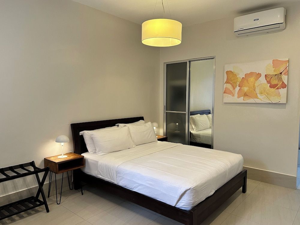 Harman Suites Moalboal 1