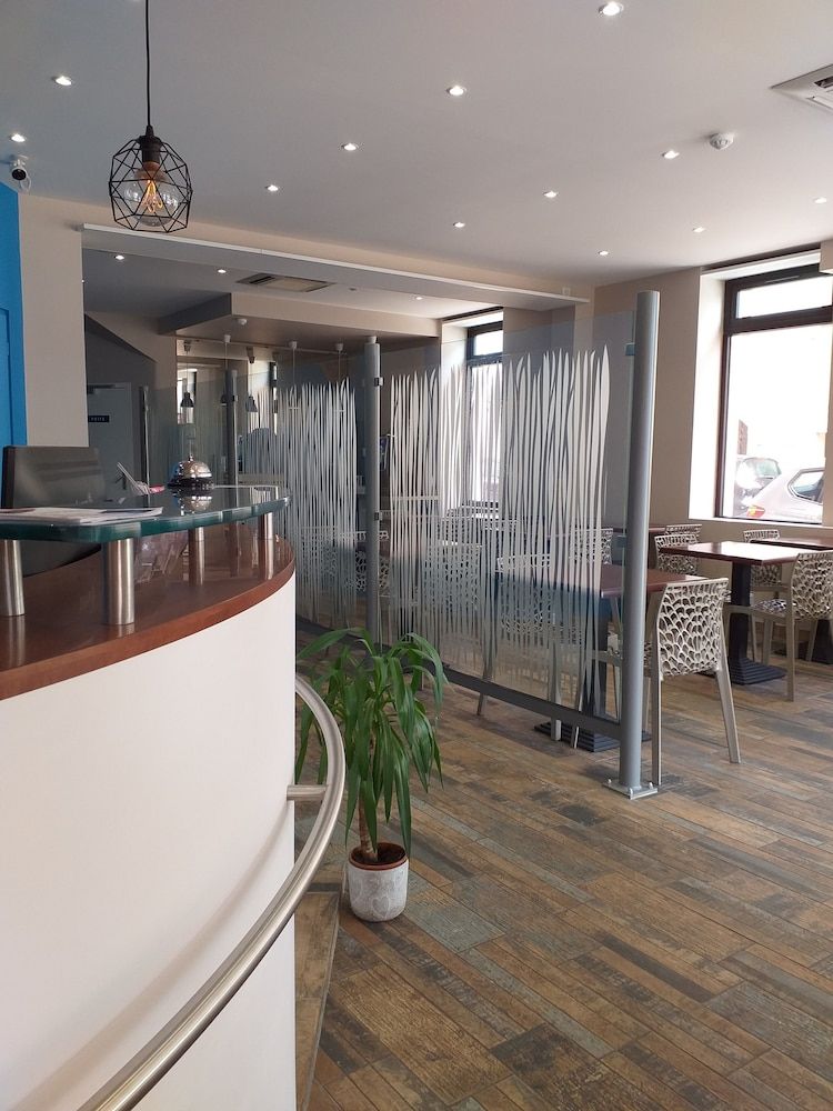 Hôtel La Couronne 2