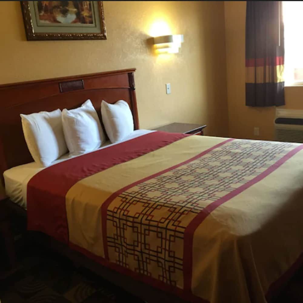 National City Motel 3