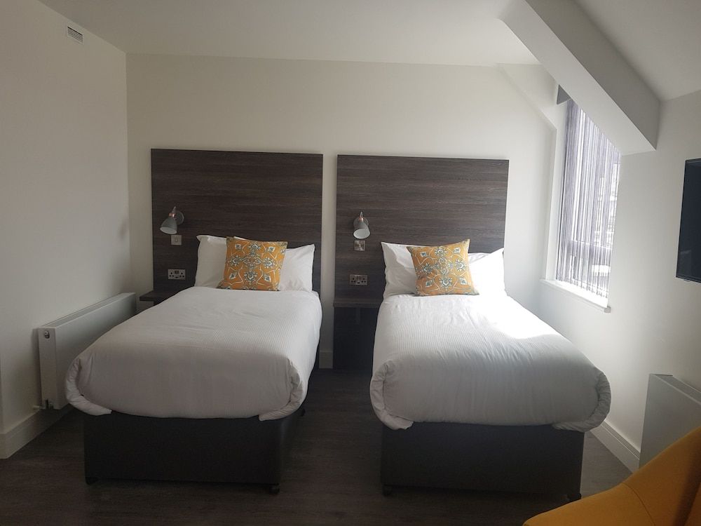 Base Accommodation Dingle 2