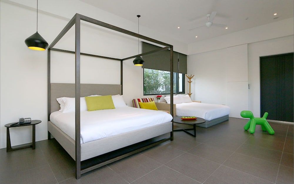 Lovely Pond Hostel 2