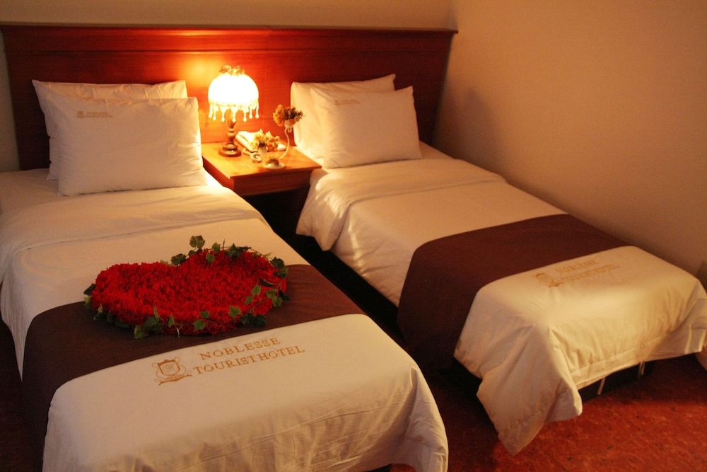 Noblesse Tourist Hotel 3