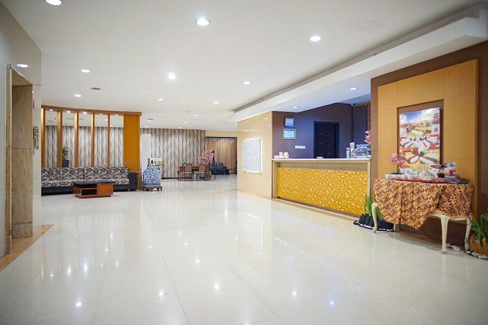 Parkside Mandarin Hotel Pekalongan 2