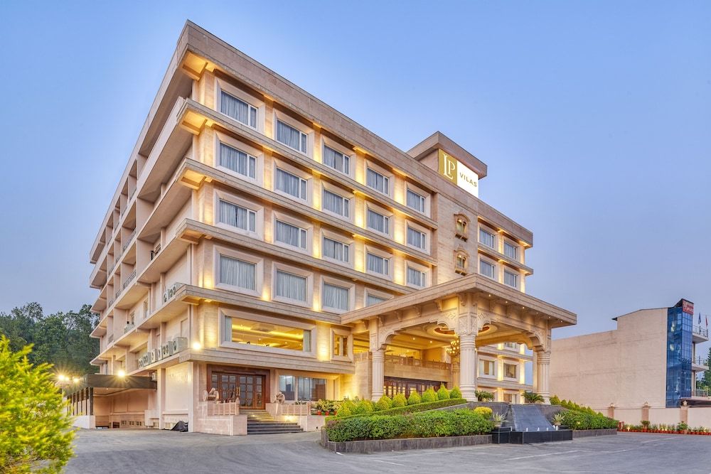 LP Vilas 4 estrellas en Dehradun