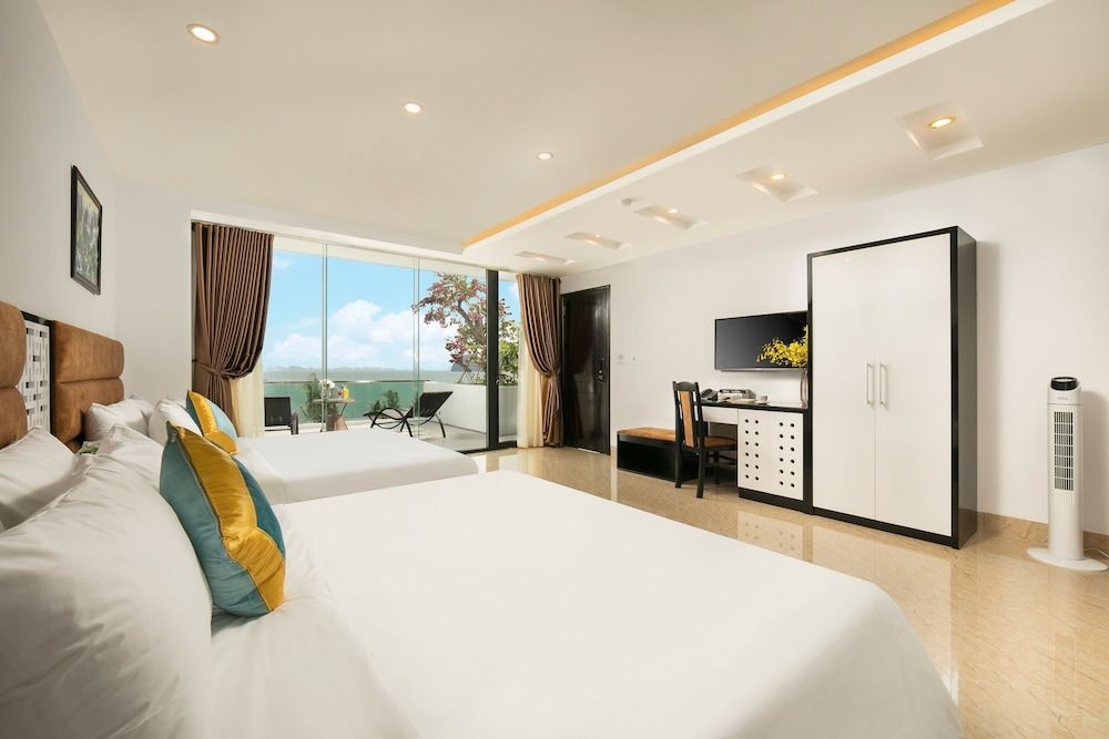 Tuan Chau Kingly Villa 3